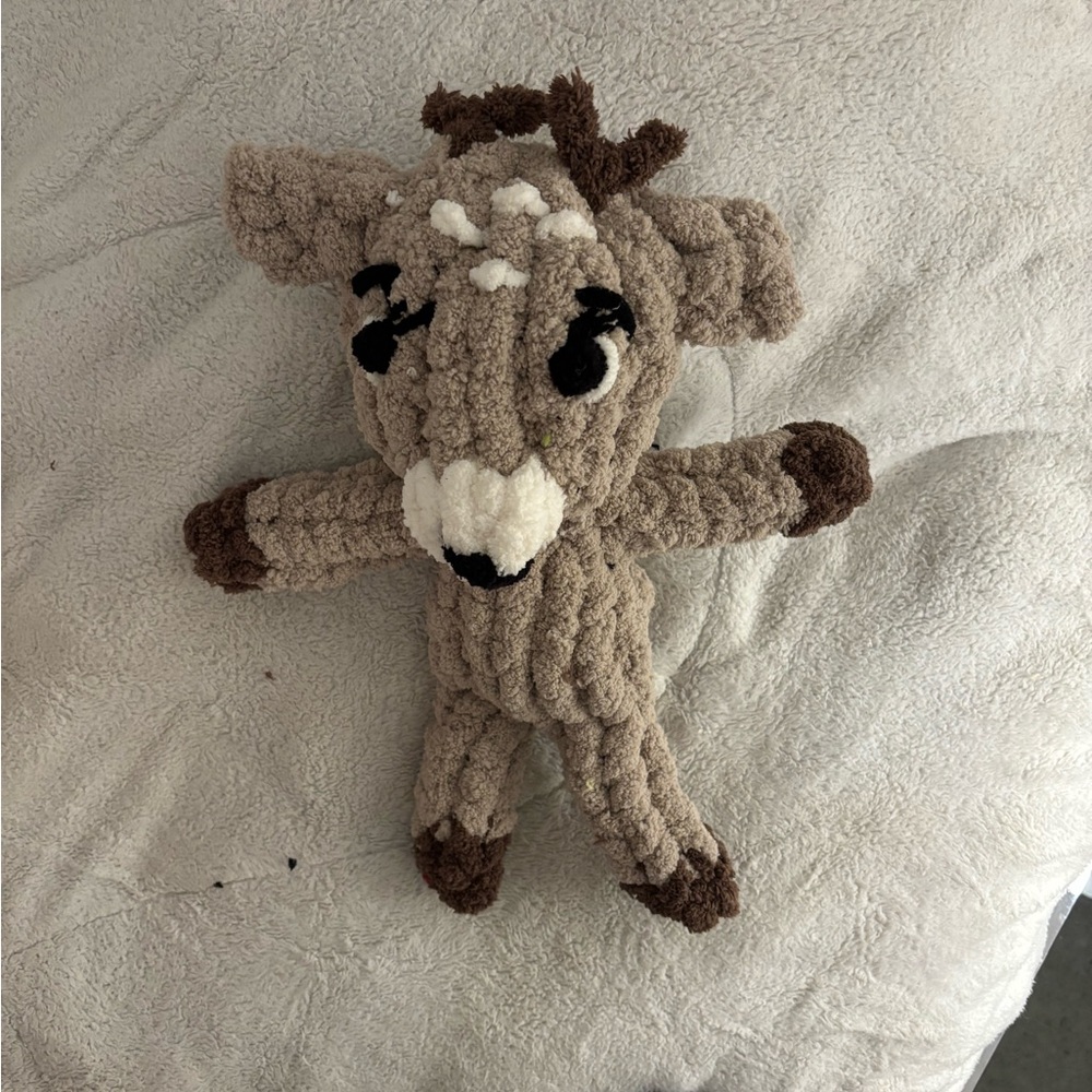 Knit Reindeer Toy